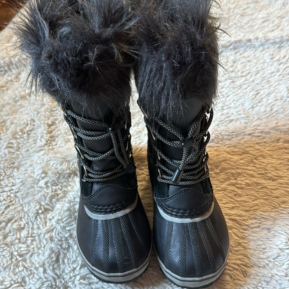 SOREL Kids' Joan of Arctic Insulated Waterproof Winter Boots size 2 - Picture 10 of 16